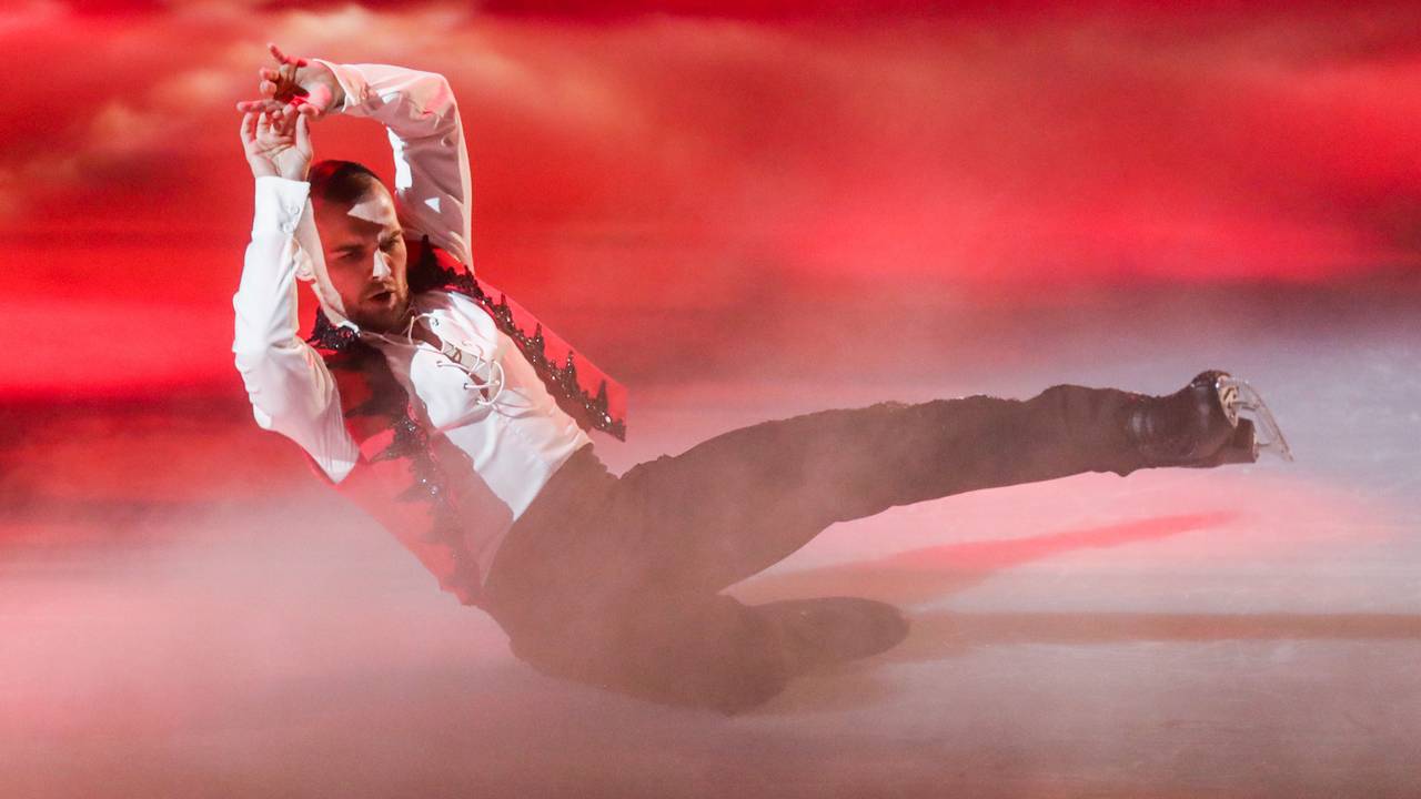 Eric Stehfest, Schauspieler (hier auf einem Archivbild von 2019 bei „Dancing on Ice“) zieht 2022 ins Dschungelcamp.