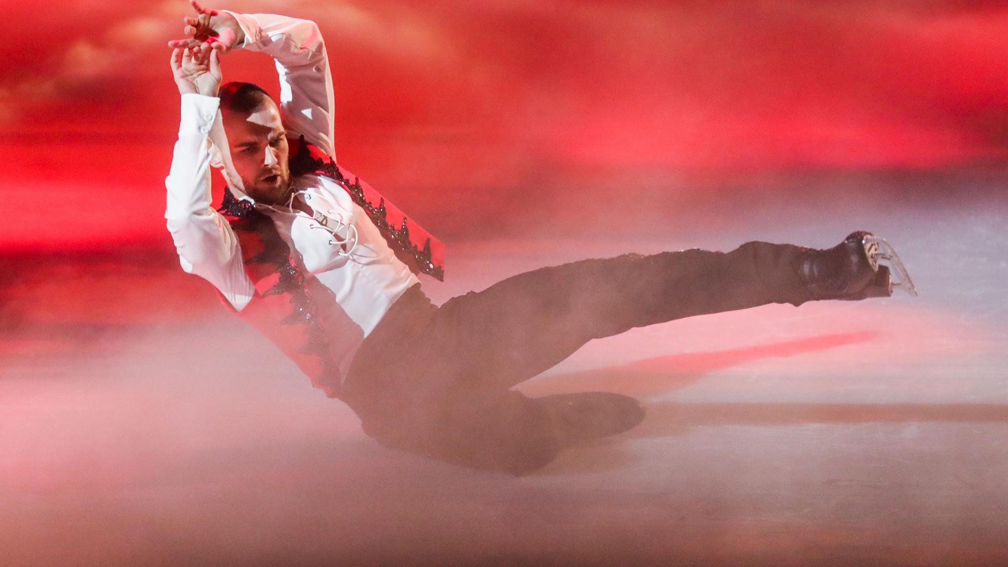 Eric Stehfest, Schauspieler (hier auf einem Archivbild von 2019 bei „Dancing on Ice“) zieht 2022 ins Dschungelcamp.