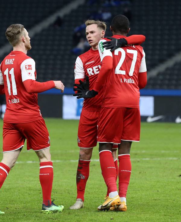 Florian Kainz, Ondrej Duda und Anthony Modeste jubeln gegen Hertha BSC.