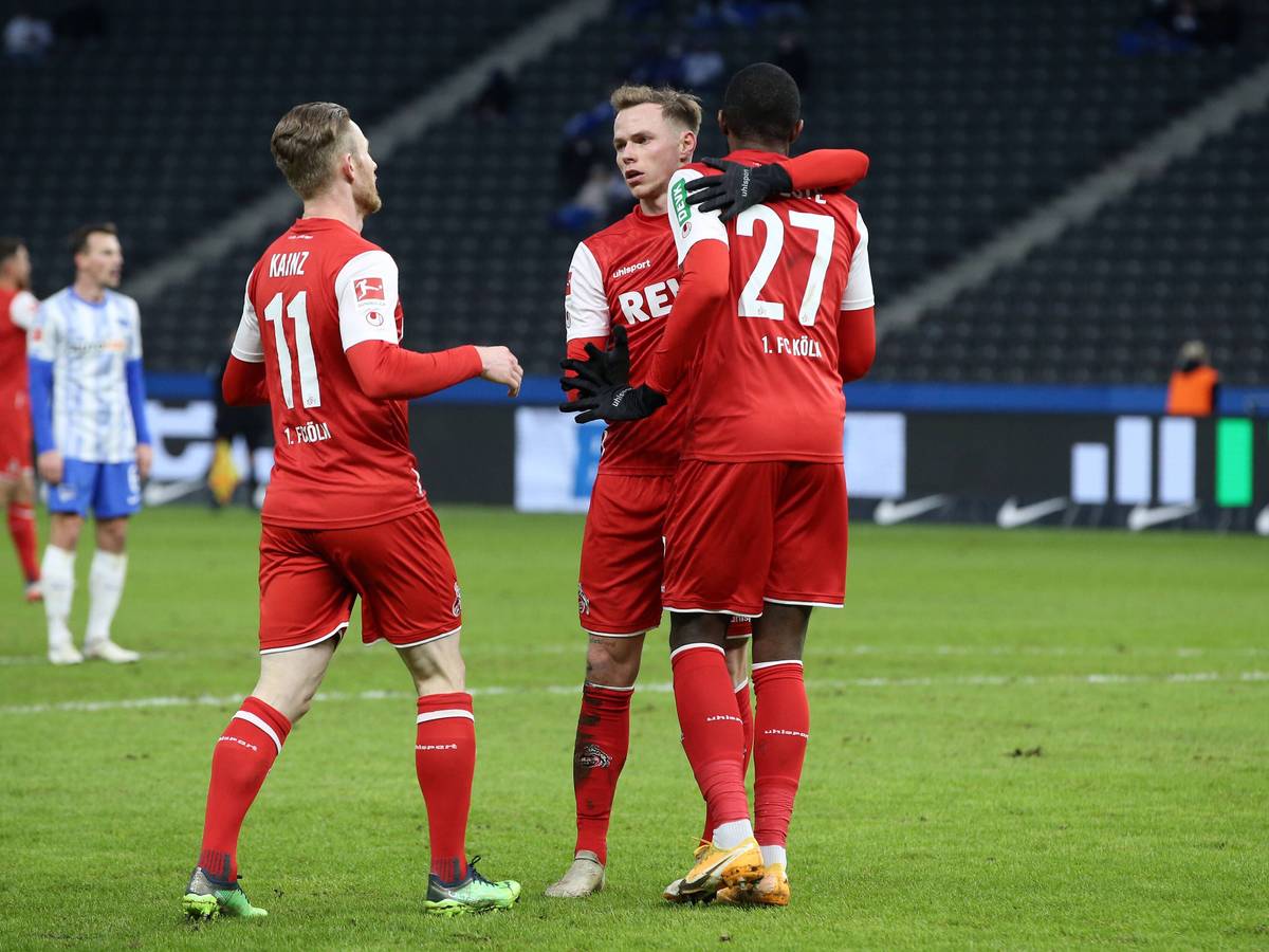 Florian Kainz, Ondrej Duda und Anthony Modeste jubeln gegen Hertha BSC.