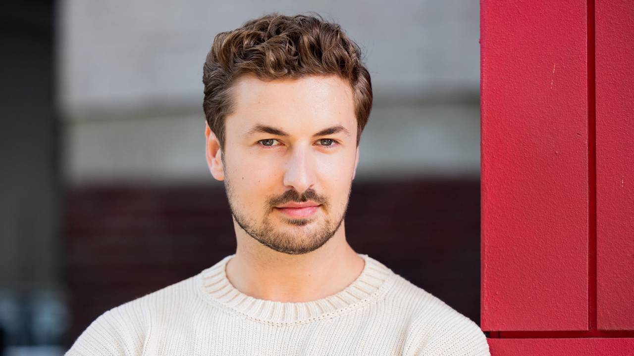 Nicolas Puschmann, Schauspieler, aufgenommen in der Kulisse der RTL-Fernsehserie "Unter Uns".