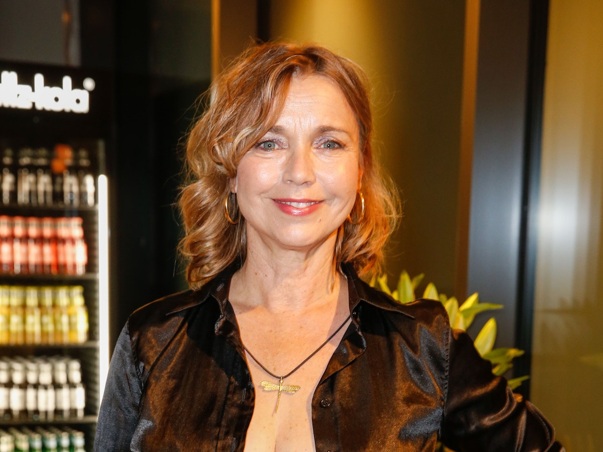 Tina Ruland posiert für ein Foto.