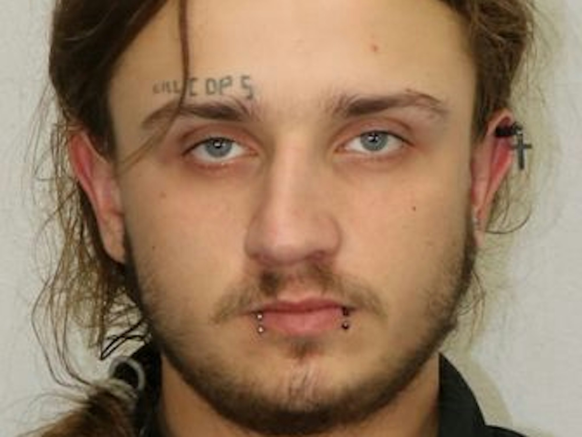 Leon Samlow ist psychisch krank und gilt als gewalttätig.