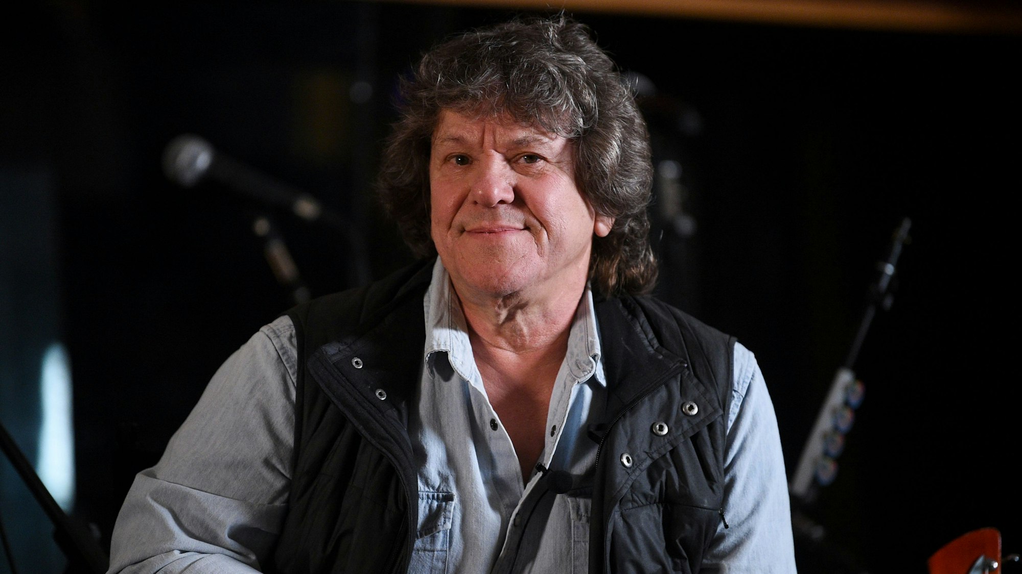 Michael Lang, Mitorganisator des legendären Woodstock-Festivals, nimmt in den Electric Lady Studios an der Bekanntgabe des Woodstock 50 Lineups teil. Lang starb am 8. Januar 2022 an einem Krebsleiden und wurde 77 Jahre alt.