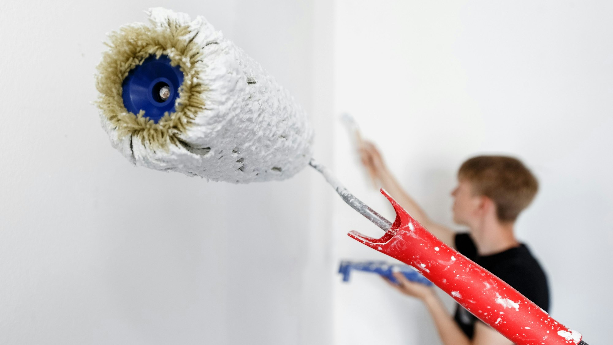 Streichen beim Auszug: Was darf der Vermieter verlangen?