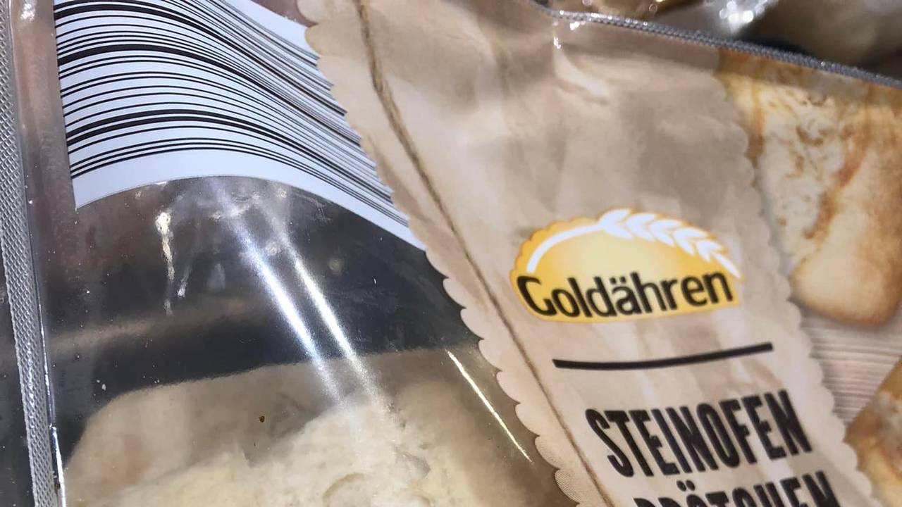 Die beliebten Aufbackbrötchen sorgten für Verwirrung bei einem Aldi-Kunden.