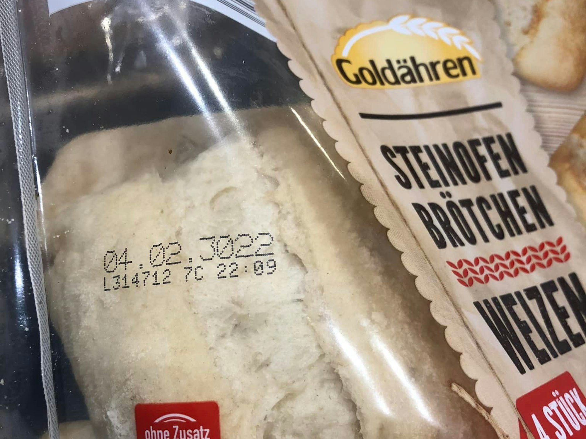 Die beliebten Aufbackbrötchen sorgten für Verwirrung bei einem Aldi-Kunden.