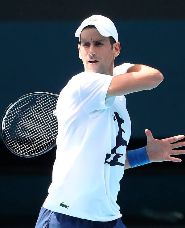 Novak Djokovic trainiert in der Rod Laver Arena