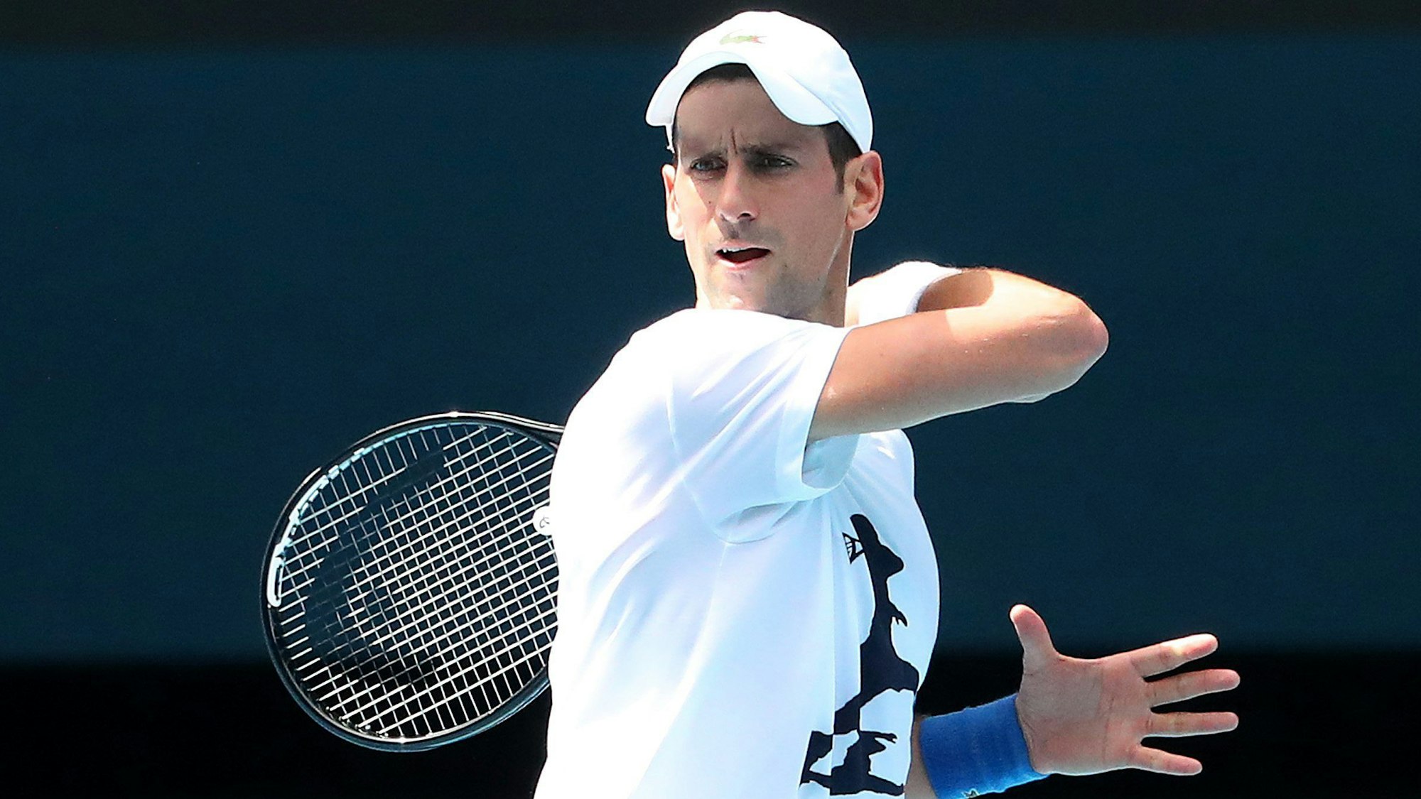 Novak Djokovic trainiert in der Rod Laver Arena