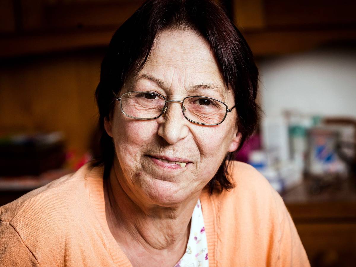 Dagmar lächelt in die Kamera.