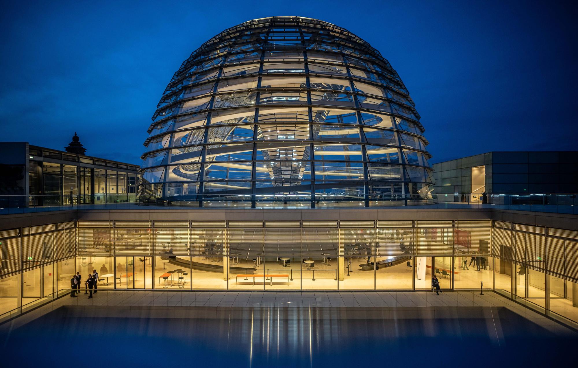 Der Deutsche Bundestag am 28. September 2021 in Berlin. Ab Mittwoch (12. Januar 2022) gelten dort strengere Corona-Schutzmaßnahmen.