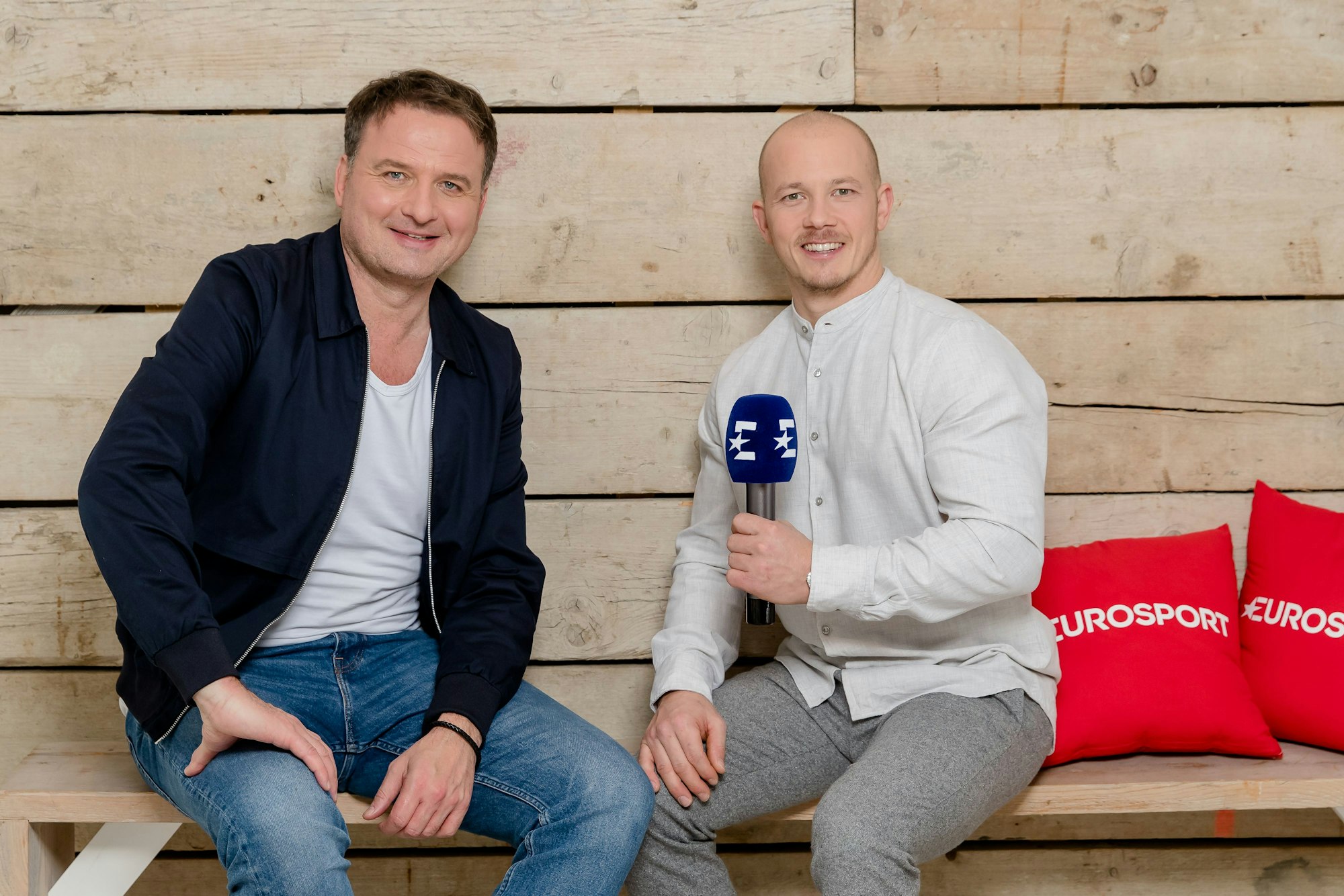 Thomas Wagner und Fabian Hambüchen moderieren die Olympia-Übertragung für Eurosport. Foto in Pressemail von Eurosport.