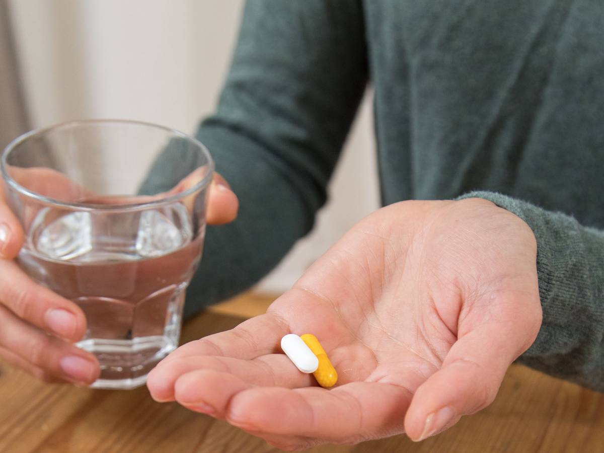Zum Themendienst-Bericht vom 19. August 2019: Schwer zu schlucken? Manche kapselförmigen Medikamente lassen sich auch entleeren und mit Wasser einnehmen.