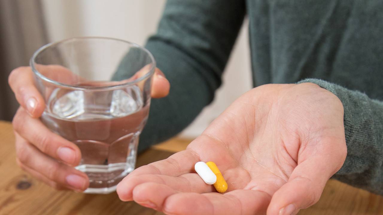 Zum Themendienst-Bericht vom 19. August 2019: Schwer zu schlucken? Manche kapselförmigen Medikamente lassen sich auch entleeren und mit Wasser einnehmen.