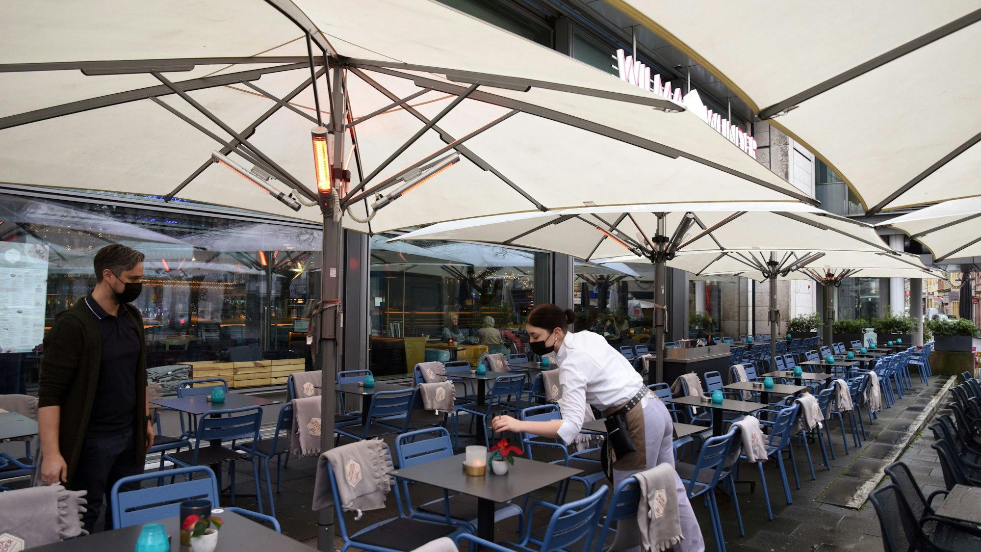 Köln: Bei Wilma Wunder in der Friesenstraße gibt es besonders viele Plätze draußen, auch in der kalten Jahreszeit.