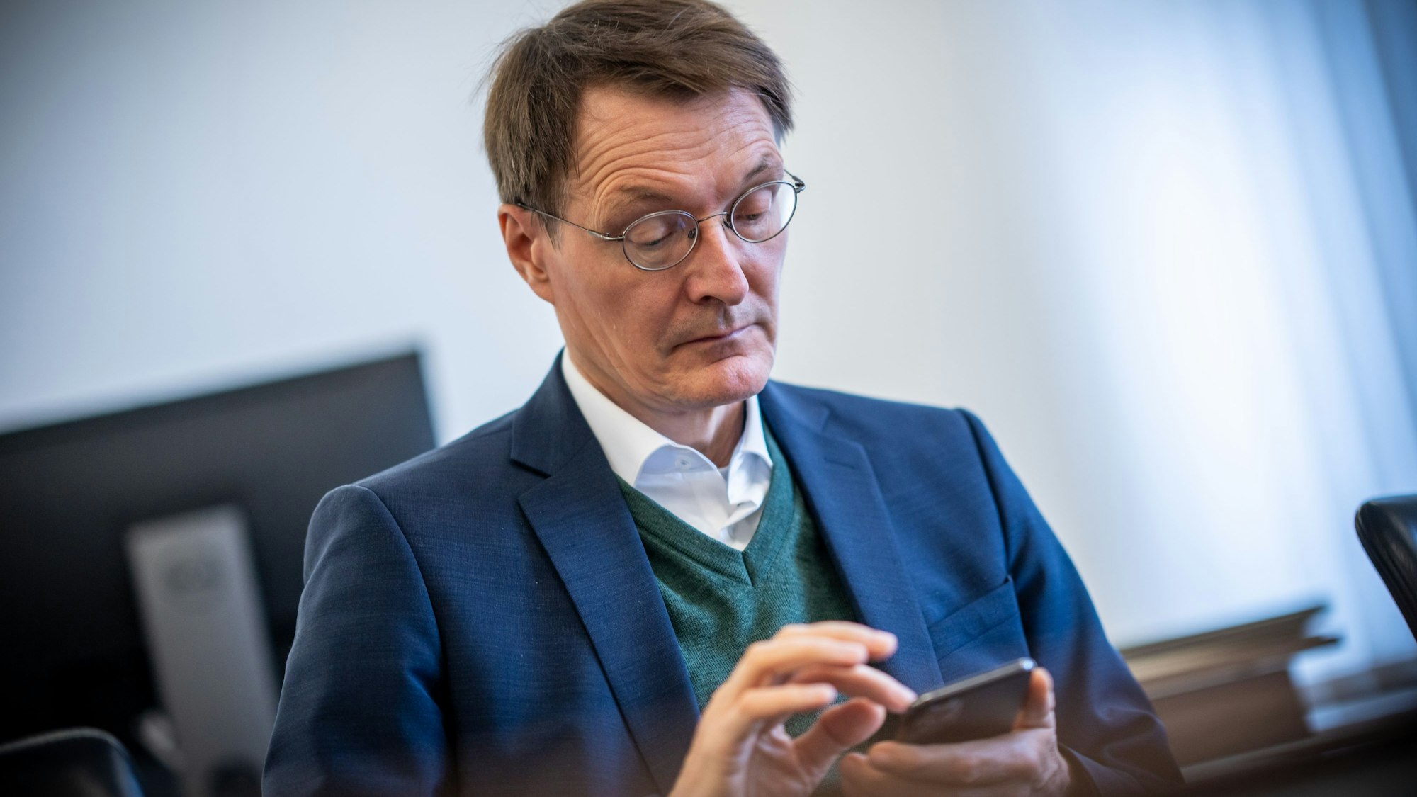 Karl Lauterbach (hier im Januar 2021) hält den anderen Weg für keine gute Idee.