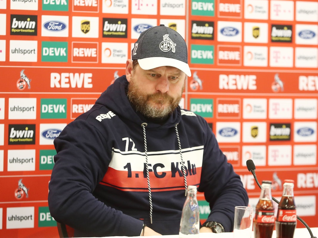 Trainer Steffen Baumgart ärgerte sich vor dem Spiel gegen den FC Bayern München über die Mini-Kulisse.