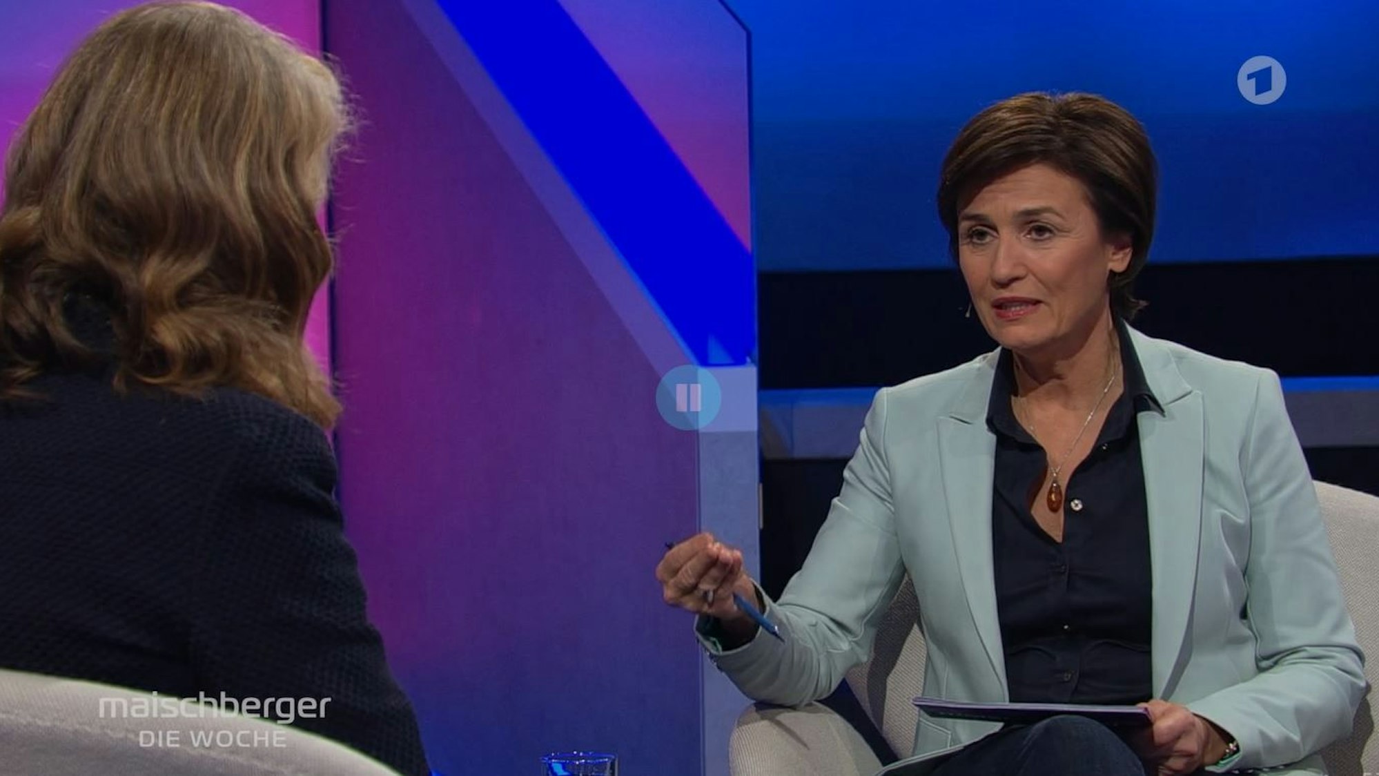 Sandra Maischberger musste bei der Prognose von Virologin Helga Rübsamen-Schaeff zunächst entgeistert nachfragen.