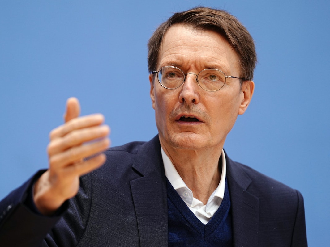 Karl Lauterbach (SPD), Bundesminister für Gesundheit, äußerte sich in der Bundespressekonferenz am 14. Januar 2022 zur aktuellen Corona-Lage.