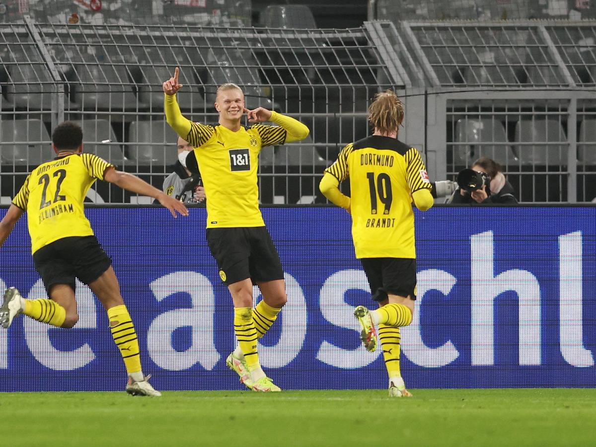 Erling Haaland jubelt mit Jude Bellingham und Julian Brandt.
