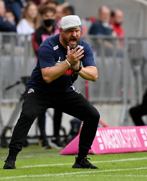 Steffen Baumgart beim Hinspiel gegen den FC Bayern München
