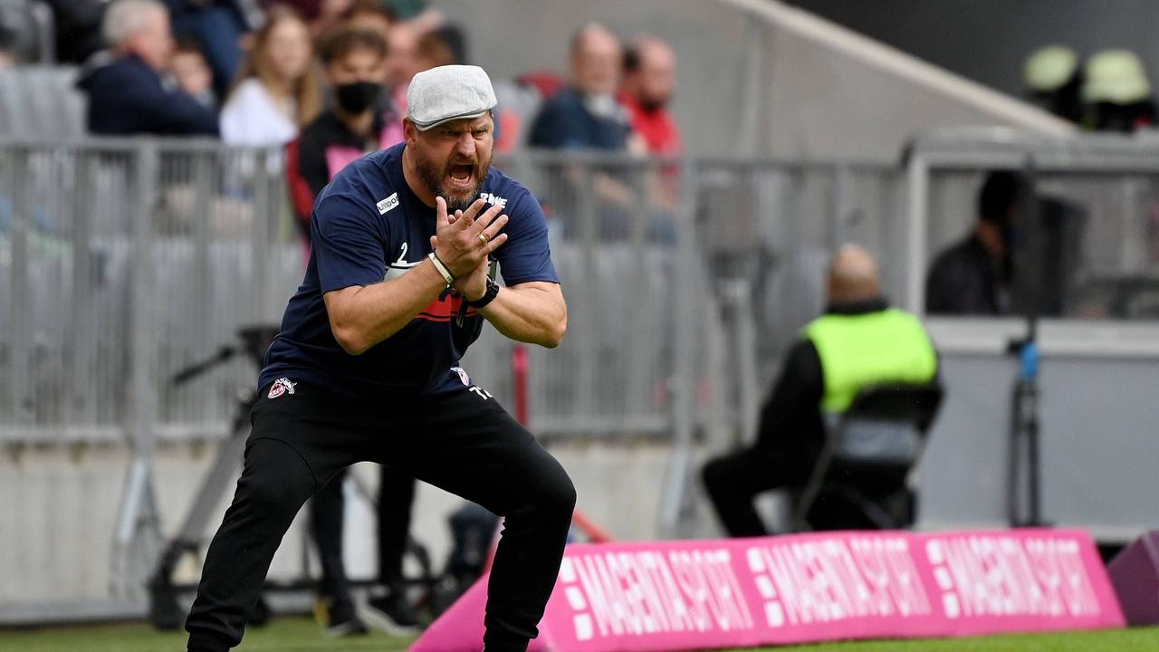 Steffen Baumgart beim Hinspiel gegen den FC Bayern München