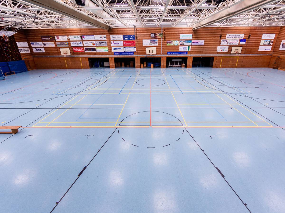 Vor allem Amateursportler in der Halle und Zuschauer müssen sich auf einige neue Corona-Regeln einstellen. Hier ein Symbolfoto vom 16. März 2020.