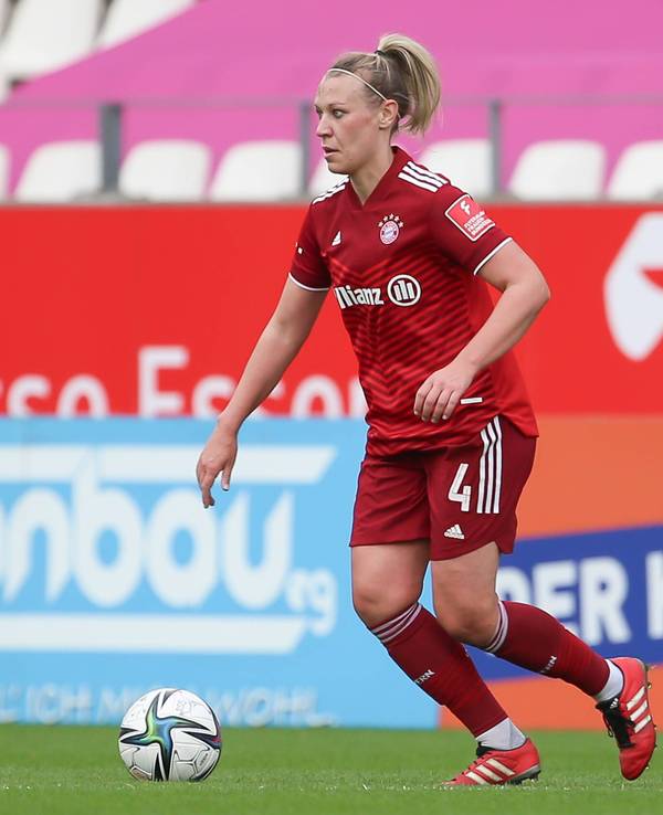 Kristin Demann, hier beim Spiel gegen die SGS Essen am 6. November 2021, gilt als erfahrene Defensiv-Spezialistin.