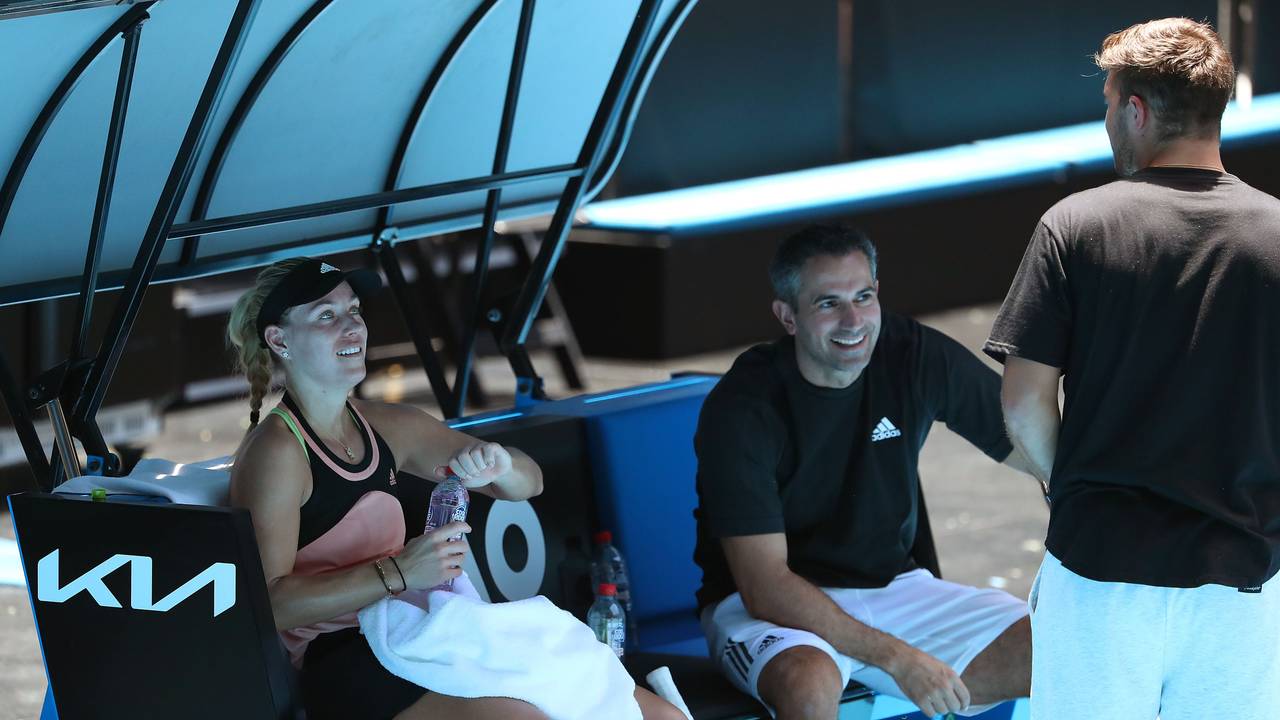 Franco Bianco neben Angelique Kerber im Training