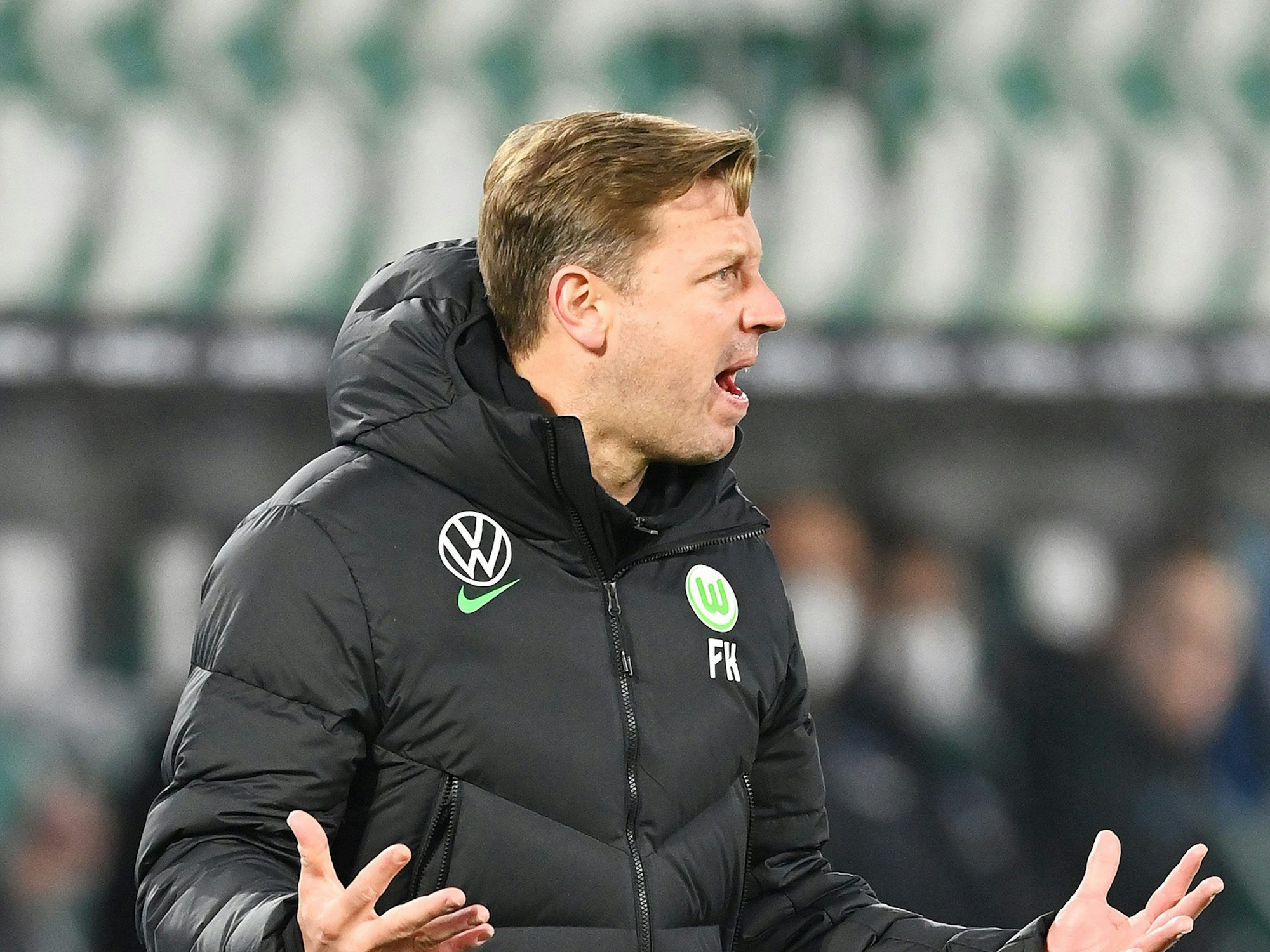 Florian Kohfeldt fiebert mit seiner Mannschaft.