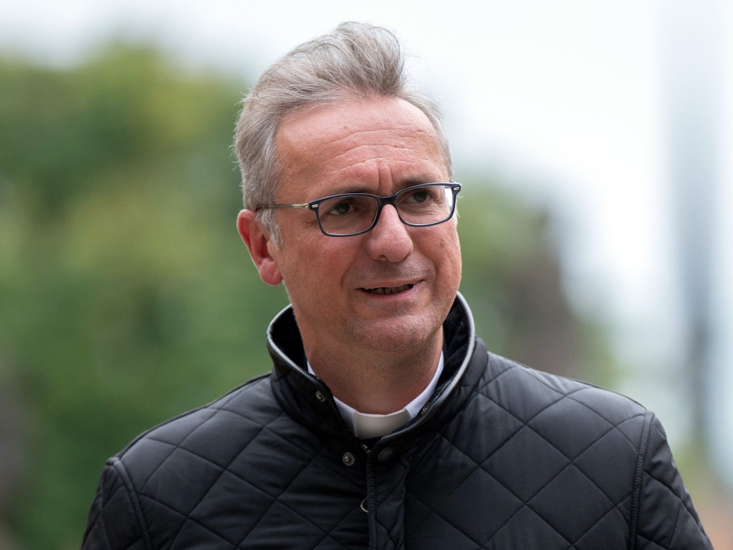 Fulda: Stefan Heße, Erzbischof von Hamburg, kommt zu der Herbstvollversammlung der Deutschen Bischofskonferenz.