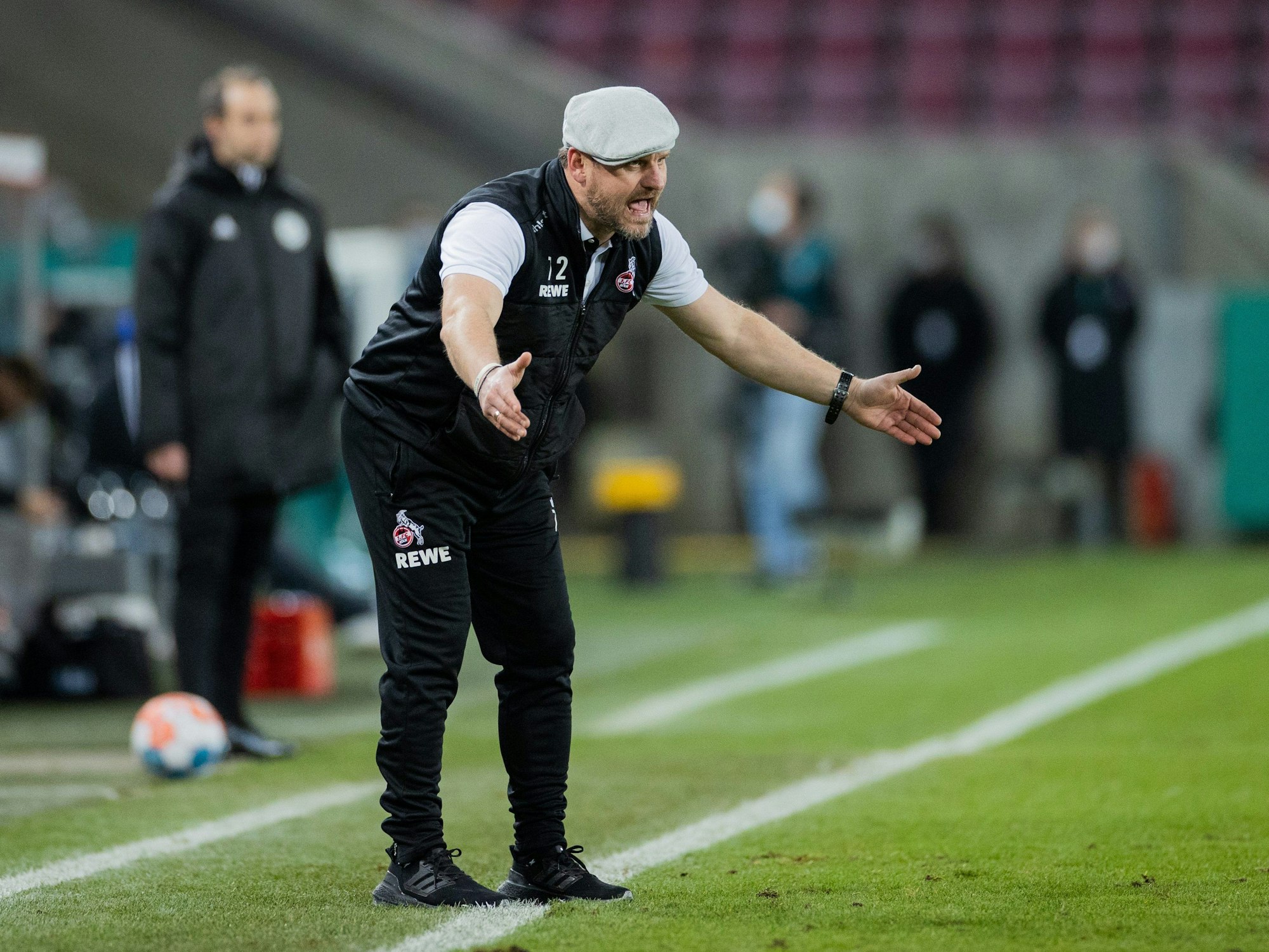 Kölns Trainer Steffen Baumgart in Aktion.