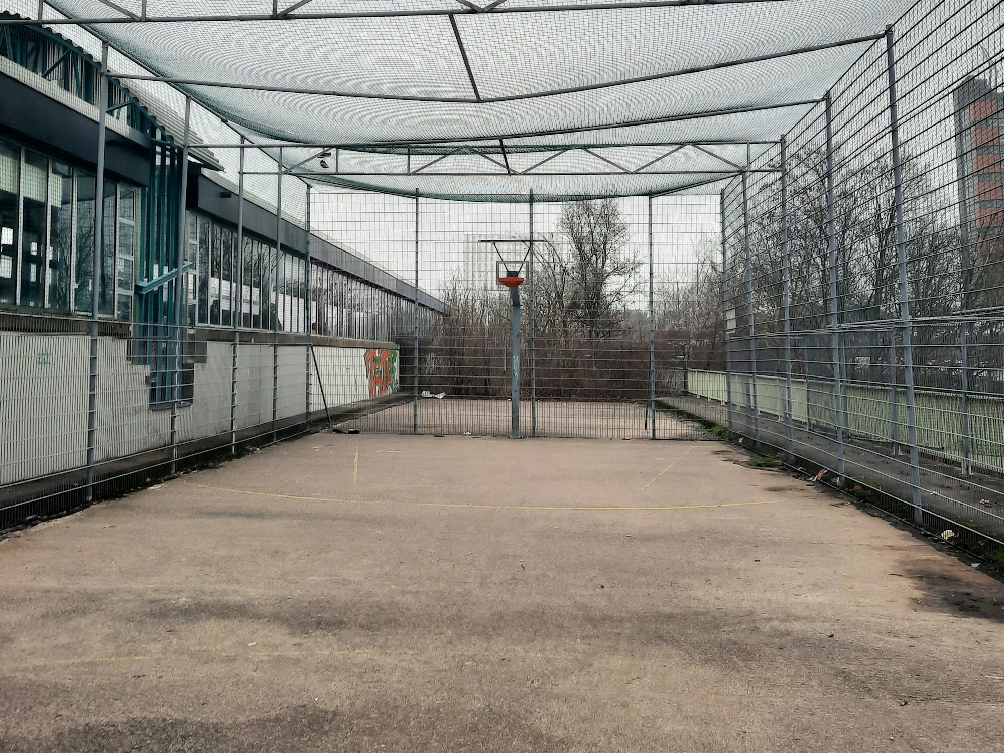 Kölner Basketballplätze getestet +++ Fotos von Praktikant Max Trzeciak