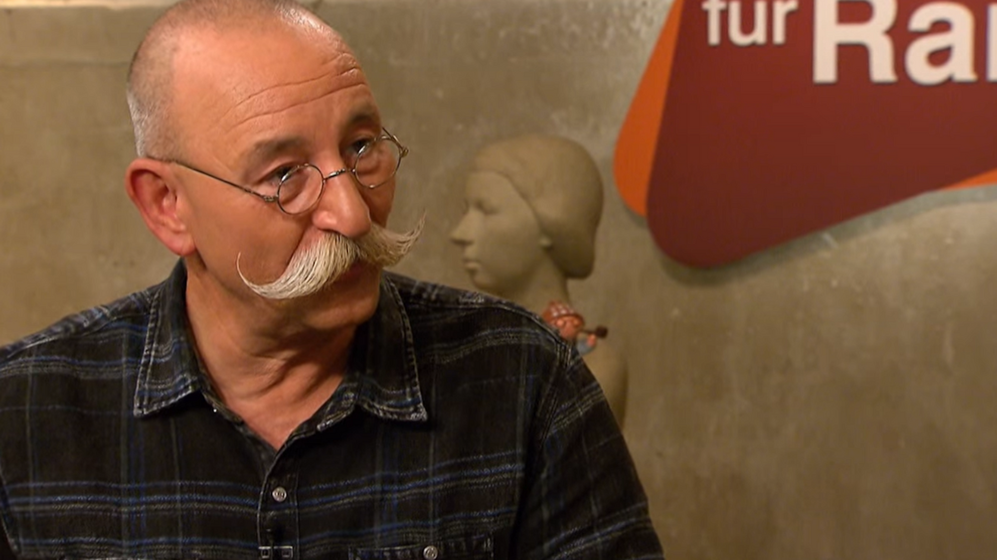 Horst Lichter in der ZDF-„Bares für Rares“-Sendung am Donnerstag (20. Januar 2022).