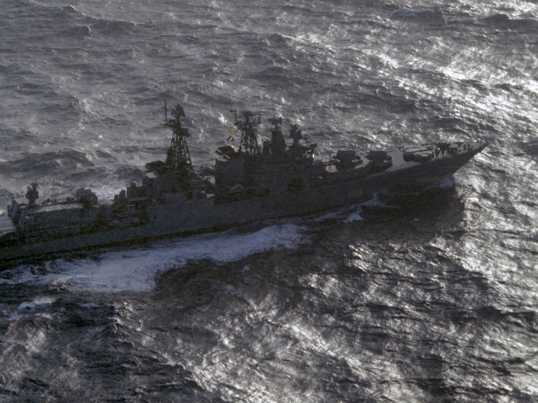 Das russische Kriegsschiff Severomorsk bei einem Manöver im Ärmelkanal. Das Foto wurde 1996 aufgenommen. Aktuell planen die Russen ein großes Manöver mit 140 Schiffen.