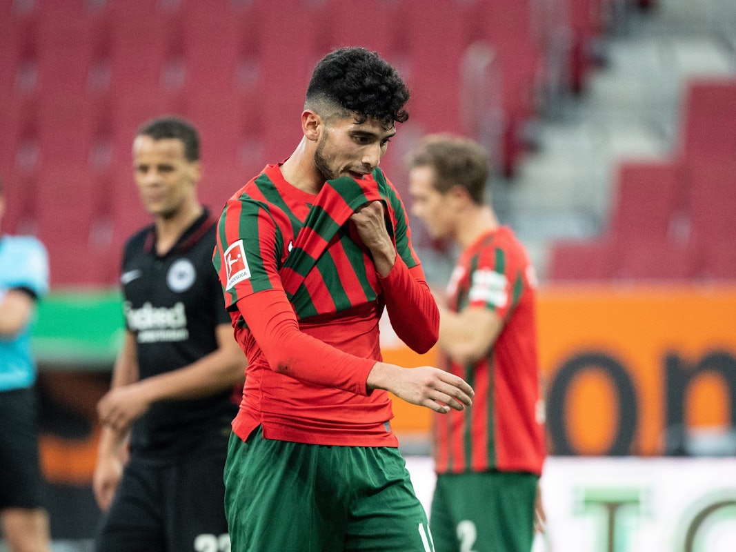 Ricardo Pepi wischt sich mit dem Trikot durch das Gesicht.