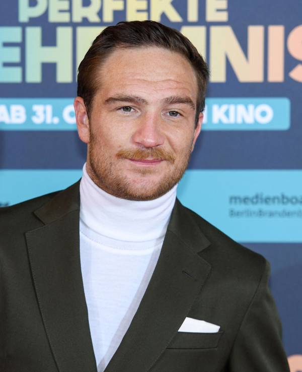 Frederick Lau, Schauspieler, kommt zur Premiere des Films „Das perfekte Geheimnis“ in den Mathäser Filmpalast.