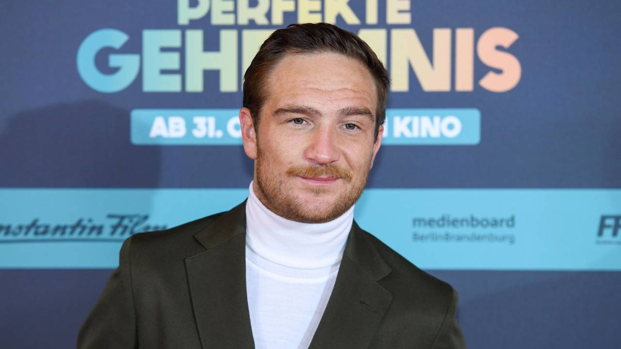 Frederick Lau, Schauspieler, kommt zur Premiere des Films „Das perfekte Geheimnis“ in den Mathäser Filmpalast.