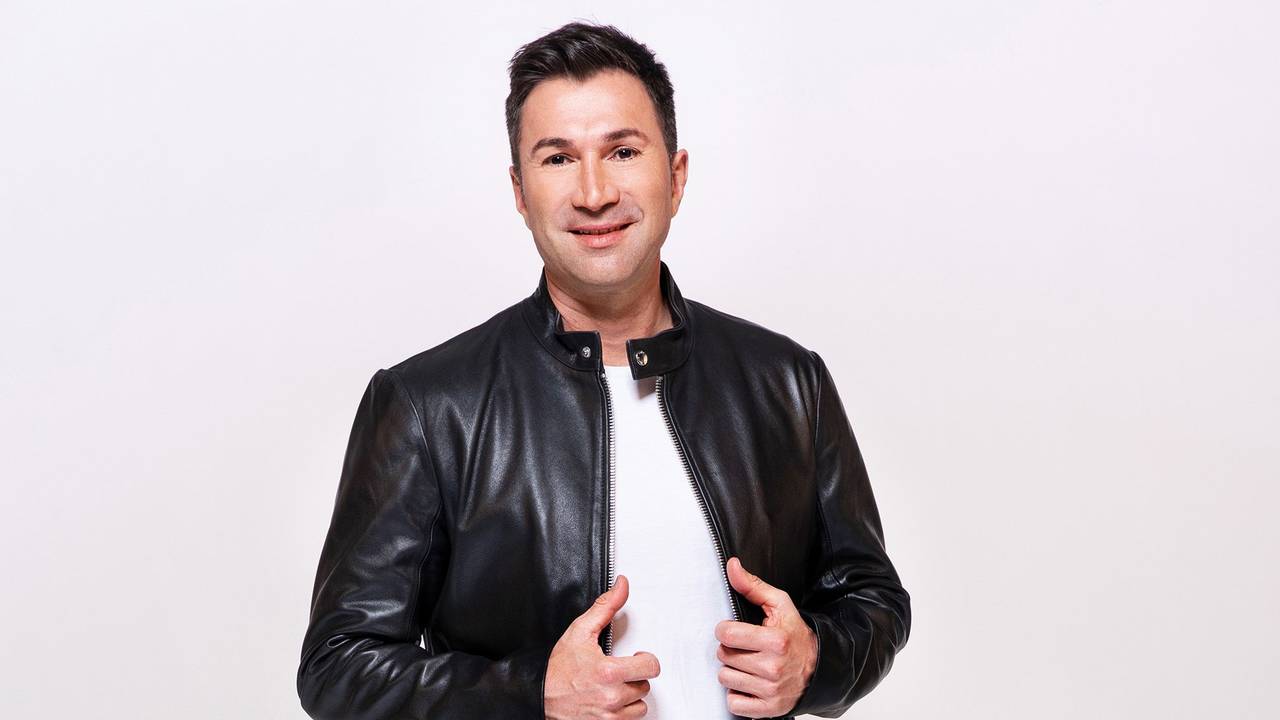 Lucas Cordalis posiert für ein Foto.