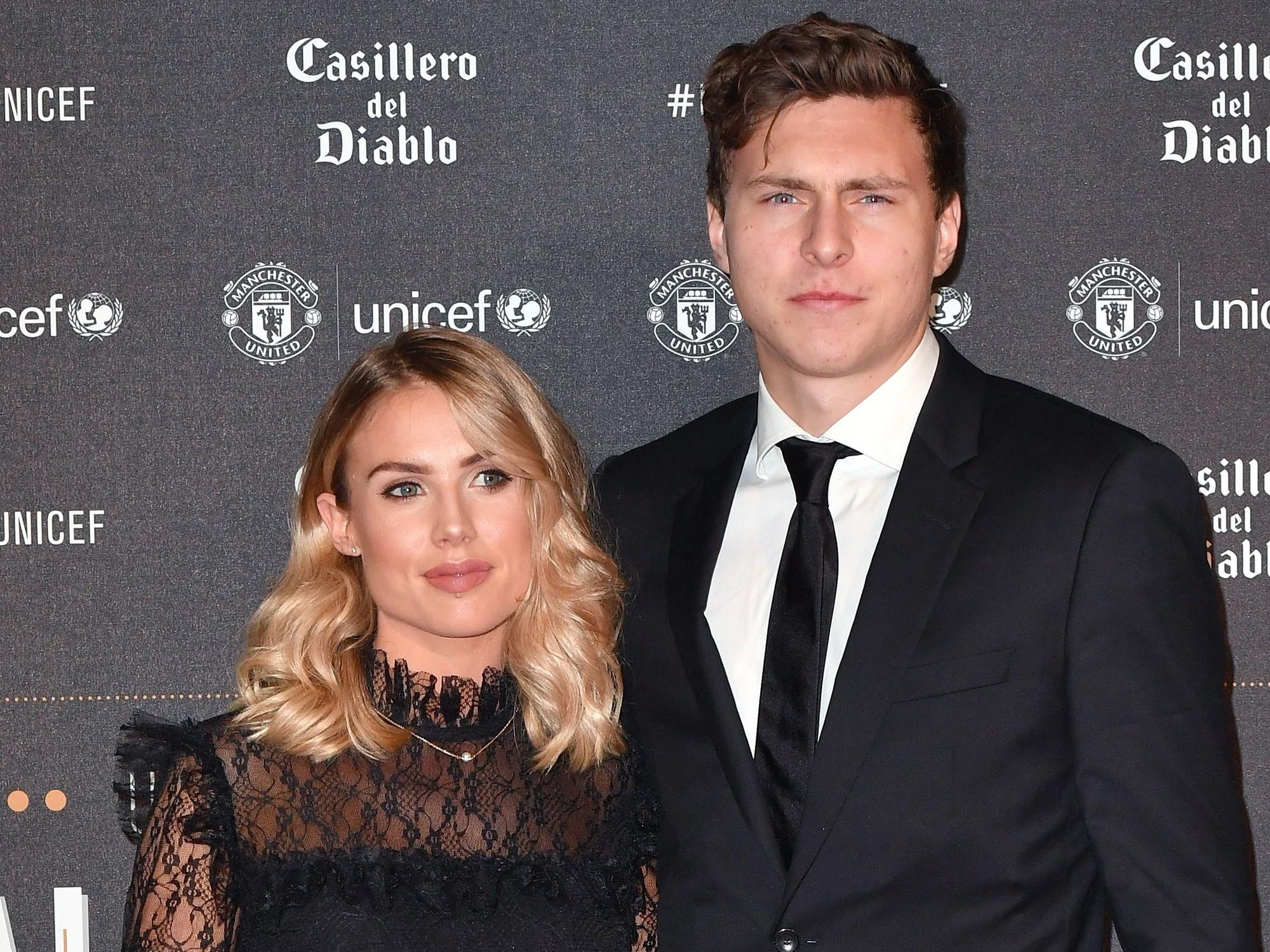 Victor Lindelof und Maja Nilsson in Manchester.