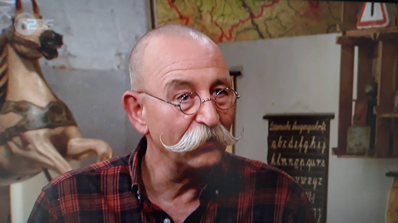 „Bares für Rares“-Moderator Horst Lichter in der Ausgabe der ZDF-Show vom 21. Januar 2022.