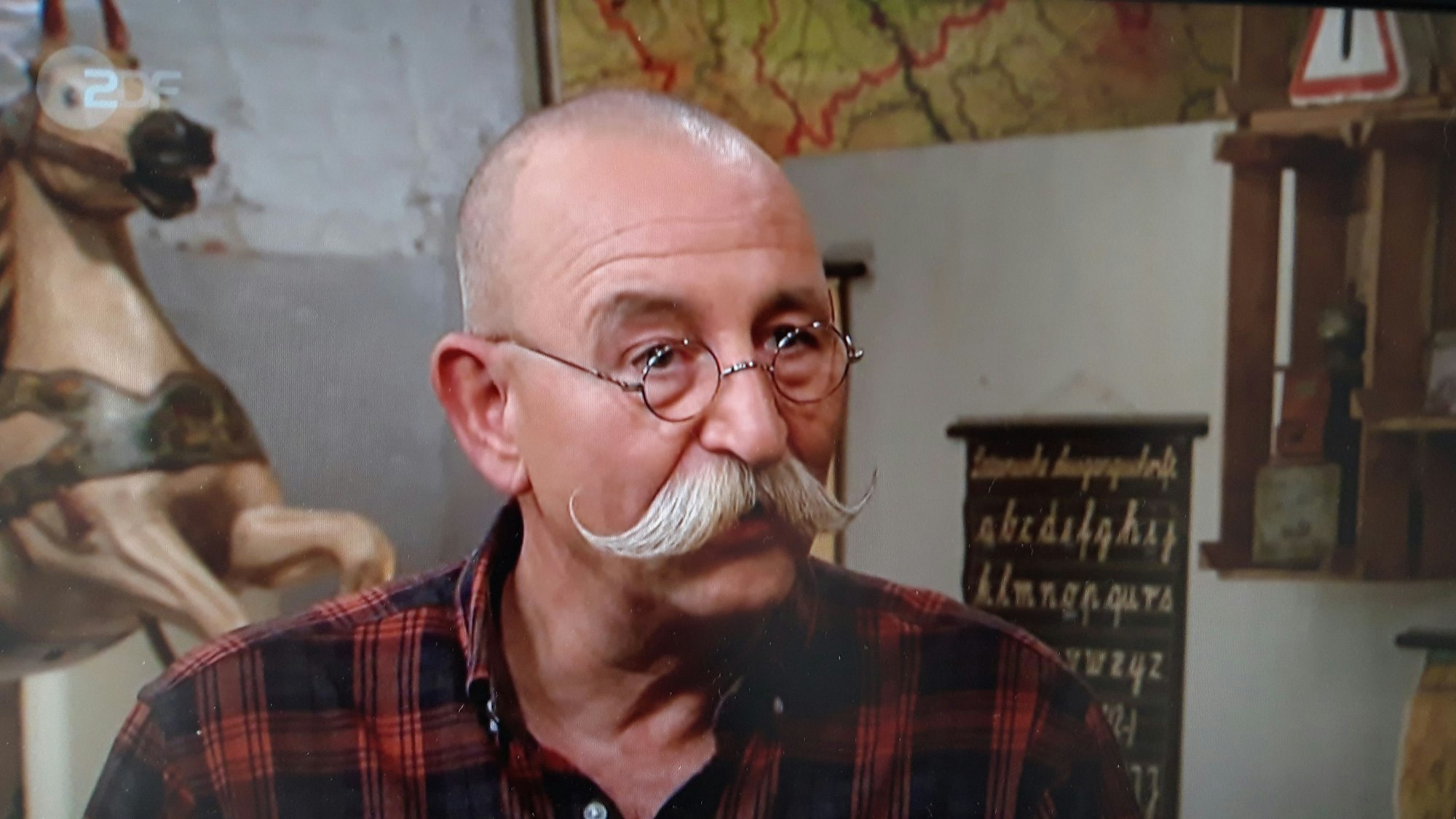 „Bares für Rares“-Moderator Horst Lichter in der Ausgabe der ZDF-Show vom 21. Januar 2022.