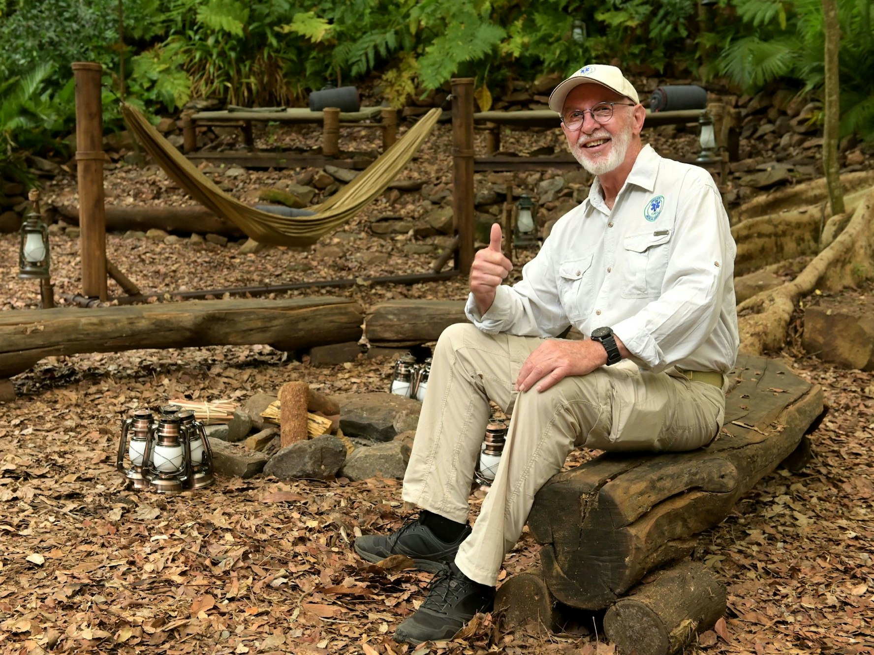 Ich bin ein Star - Holt mich hier raus! 2022 (RTL): Dr. Bob im Camp
Foto: RTL / Stefan Menne
Nur mit direktem Bezug zur Show und Verlinkung auf RTL+ verwenden