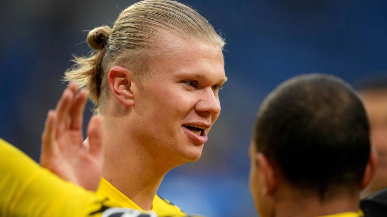 Erling Haaland jubelt über sein Tor in Hoffenheim.