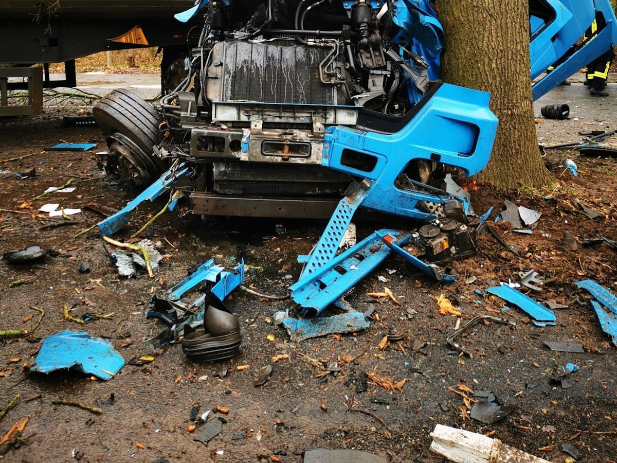 Unfall mit einem LKW in Kalkar