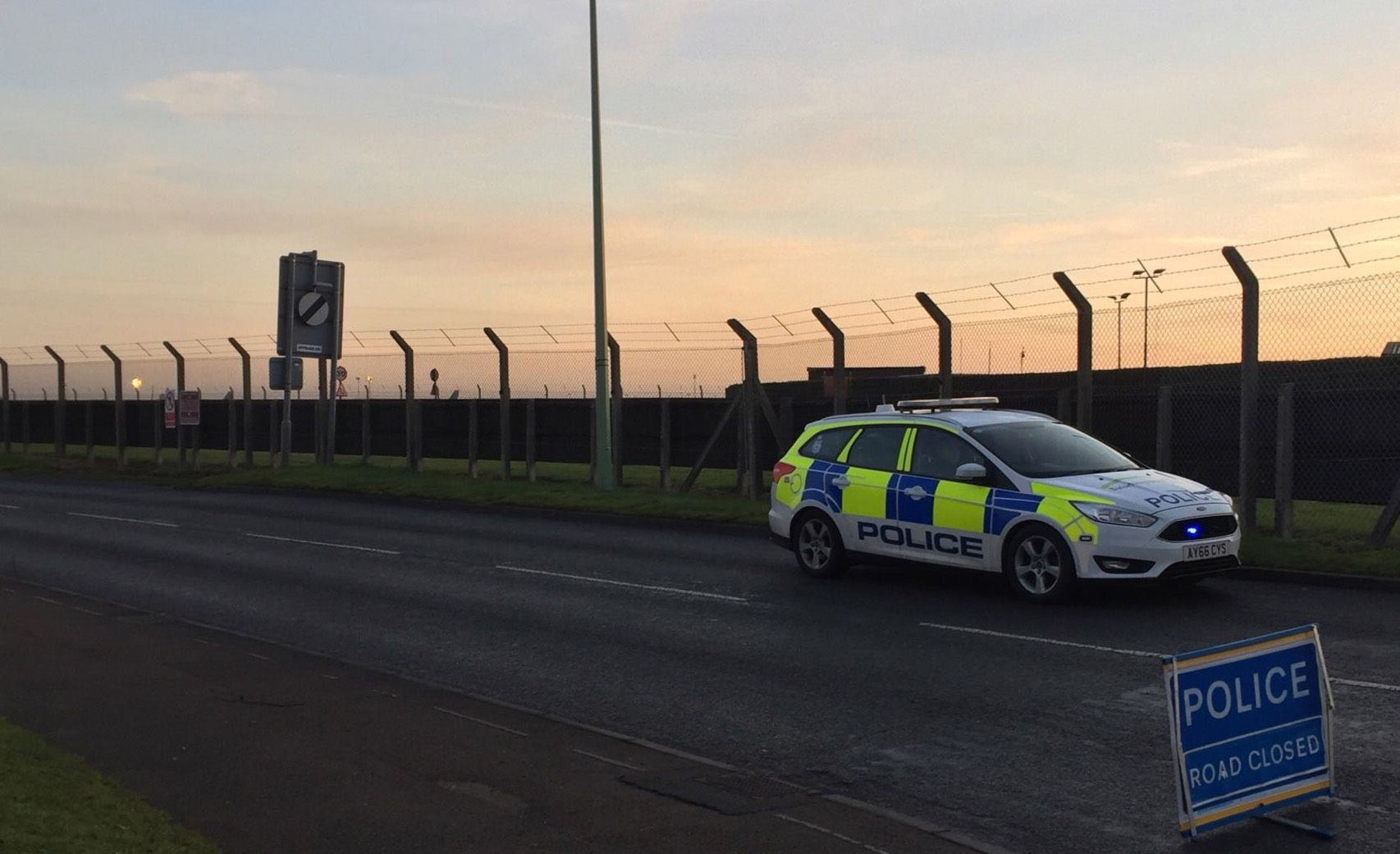 Unser Symbolbild zeigt ein Polizeiauto am 18.12.2017 auf dem britischen Militärflugplatz in Mildenhall (Großbritannien).