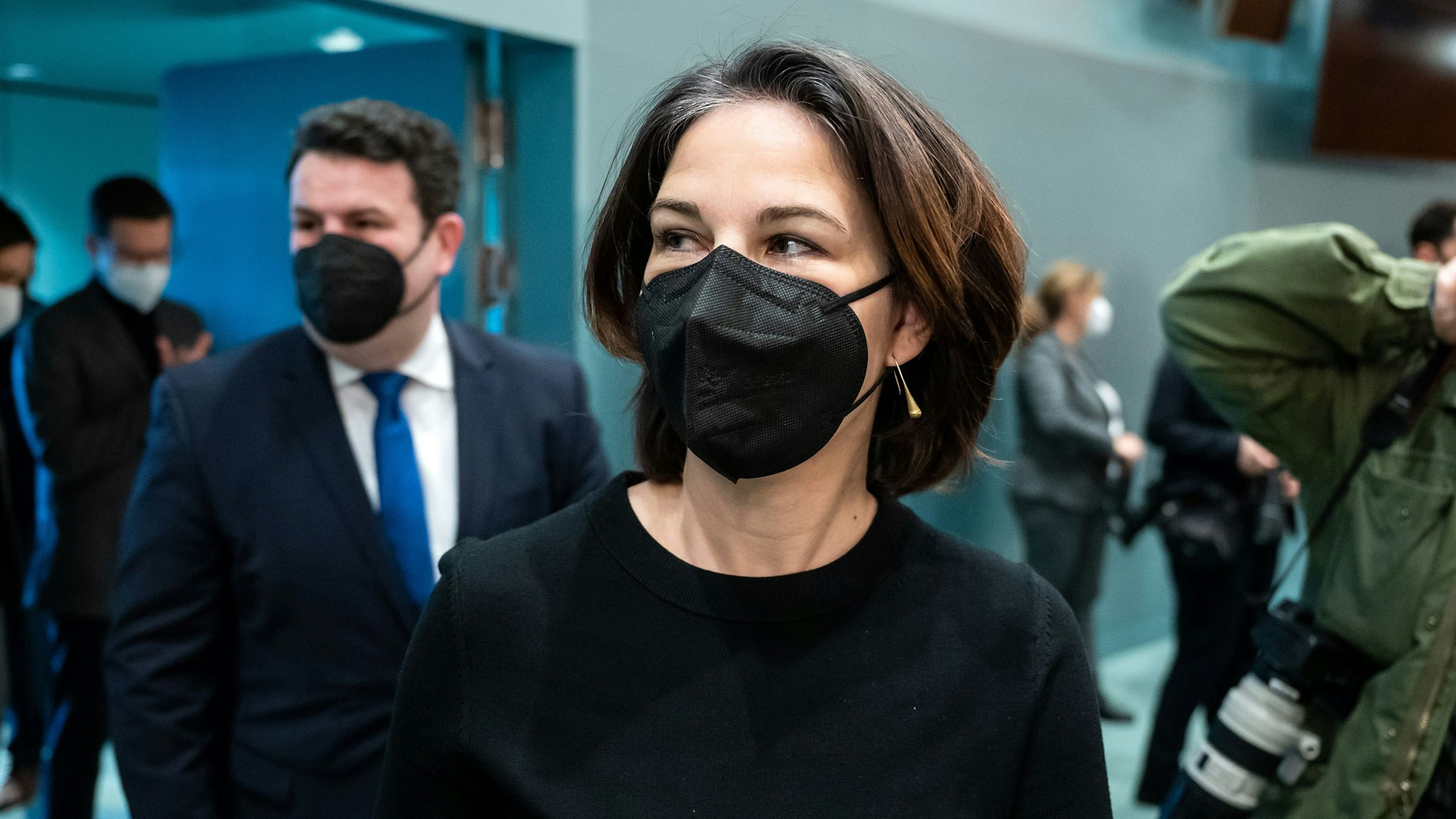 Außenministerin Annalena Baerbock (Grüne, hier am 21. Januar bei der Klausurtagung des Bundeskabinetts im Bundeskanzleramt) setzt auf Dialog und Härte im Ringen um einen Kompromiss in der Ukraine-Krise.