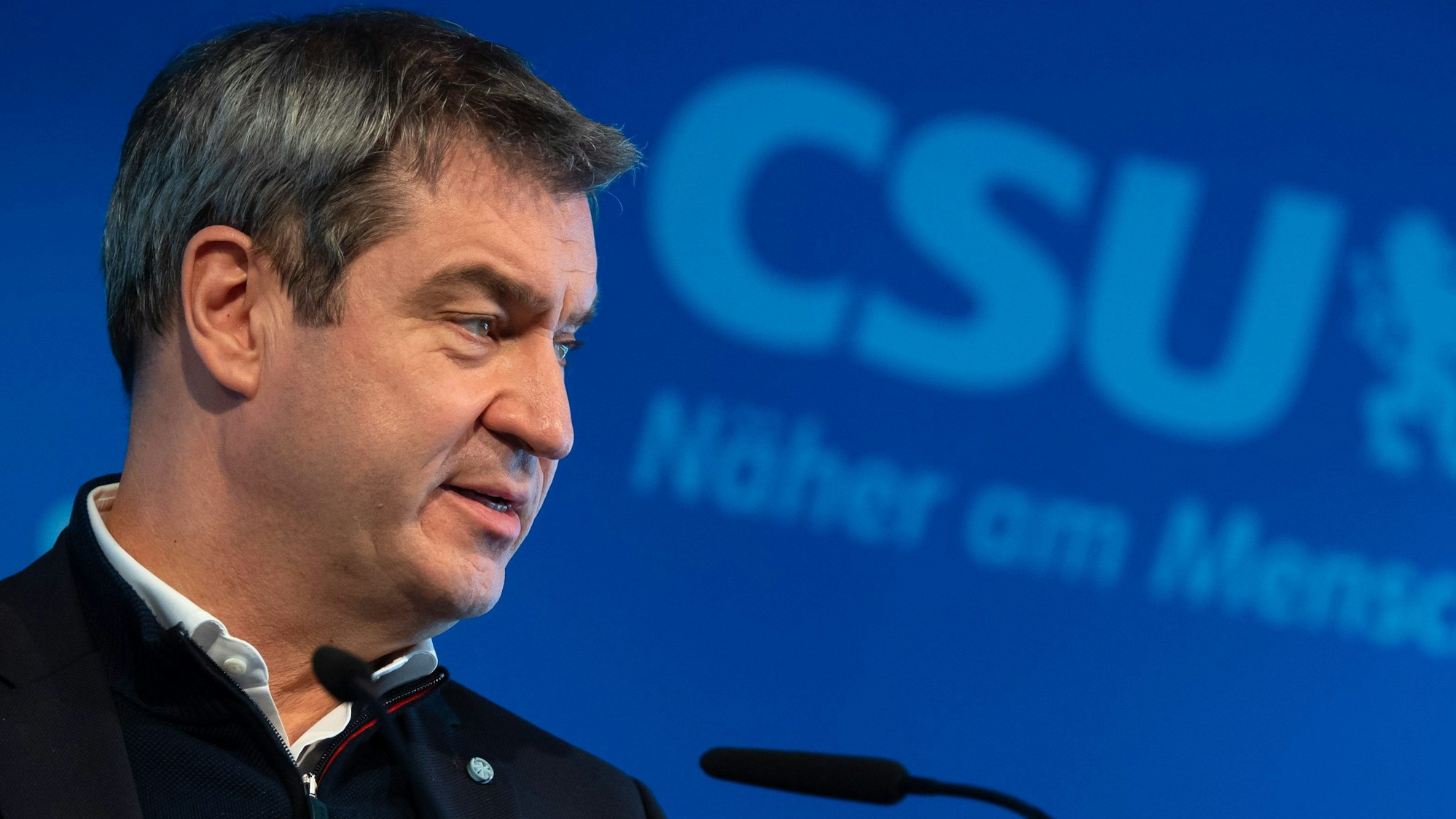 Markus Söder spricht auf einer Pressekonferenz