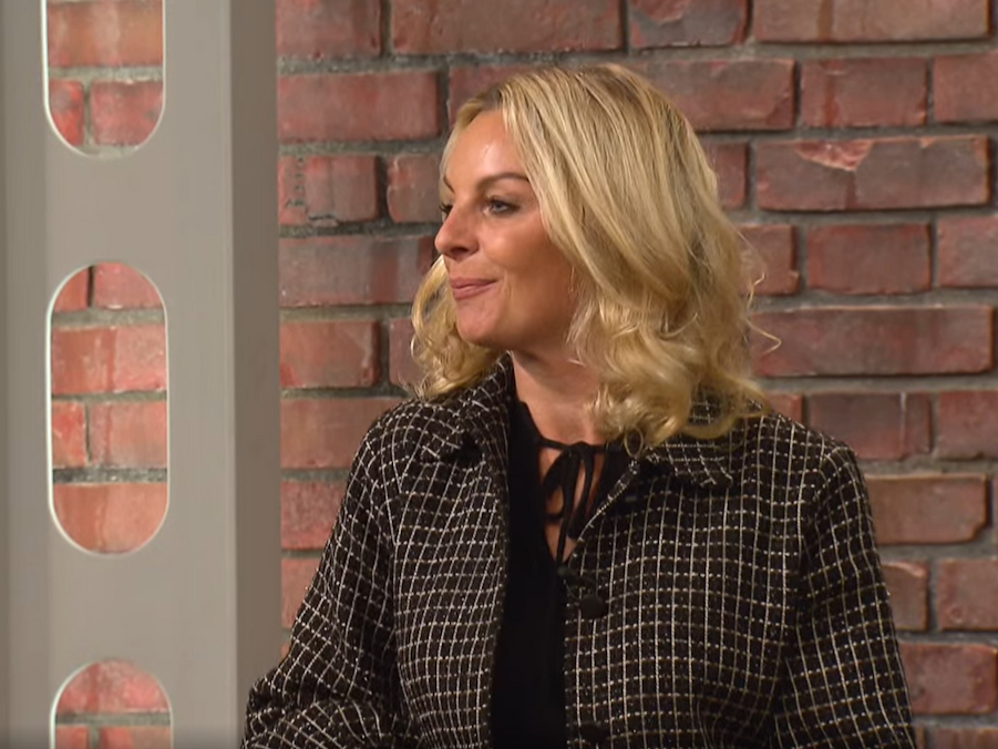 „Bares für Rares“-Händlerin Susanne Steiger in der ZDF-Show vom 24. Januar 2022.