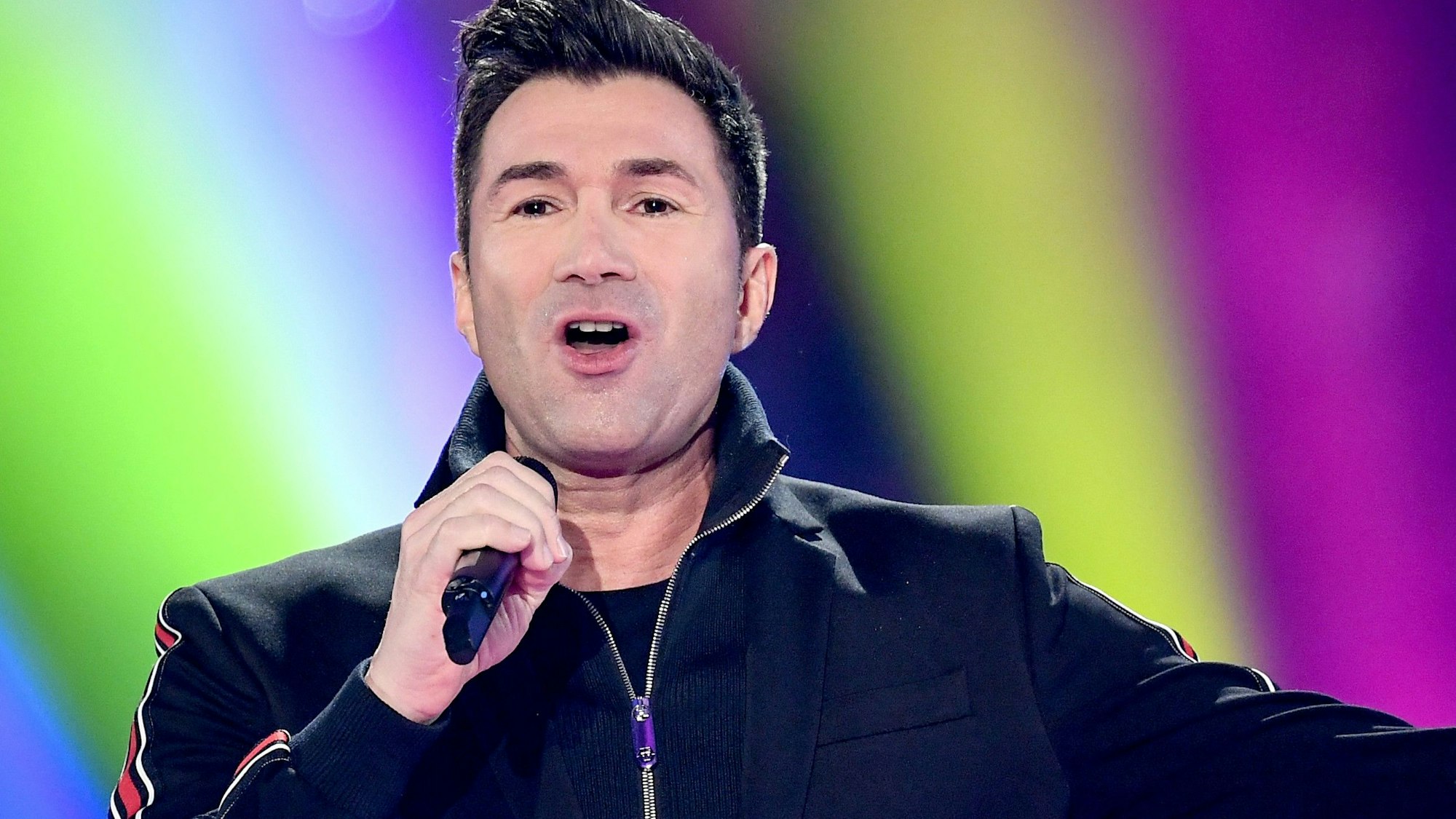 Lucas Cordalis steht bei der Show "Schlagerchampions – Das große Fest der Besten" auf der Bühne. Das Bild entstand am 11. Januar 2020.